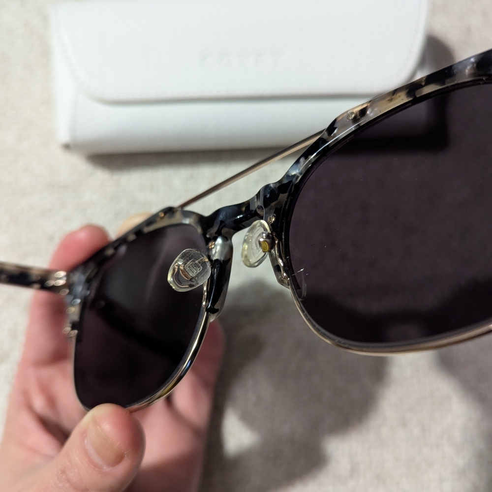 Covry Atik Cloud Tortoiseshell Sunglasses with Mirror-style Lenses - Picture 4 of 11